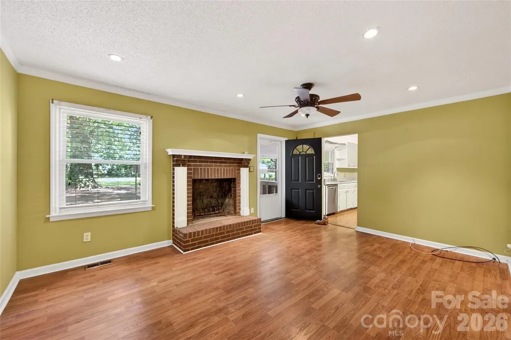 4400 Hamilton Circle Charlotte NC 28216