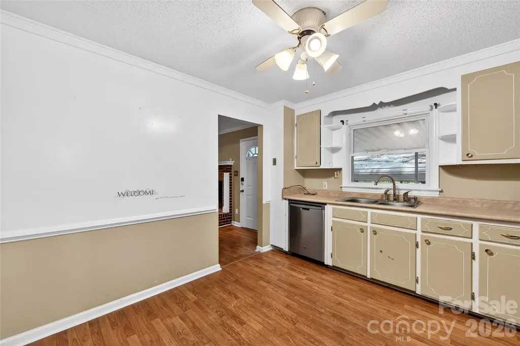 4400 Hamilton Circle Charlotte NC 28216