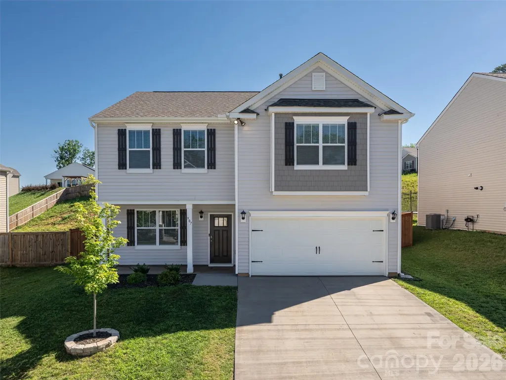 Asheville NC, 907 Newport Court