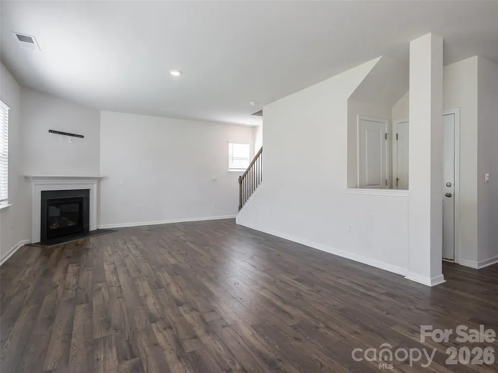 907 Newport Court Asheville NC 28806