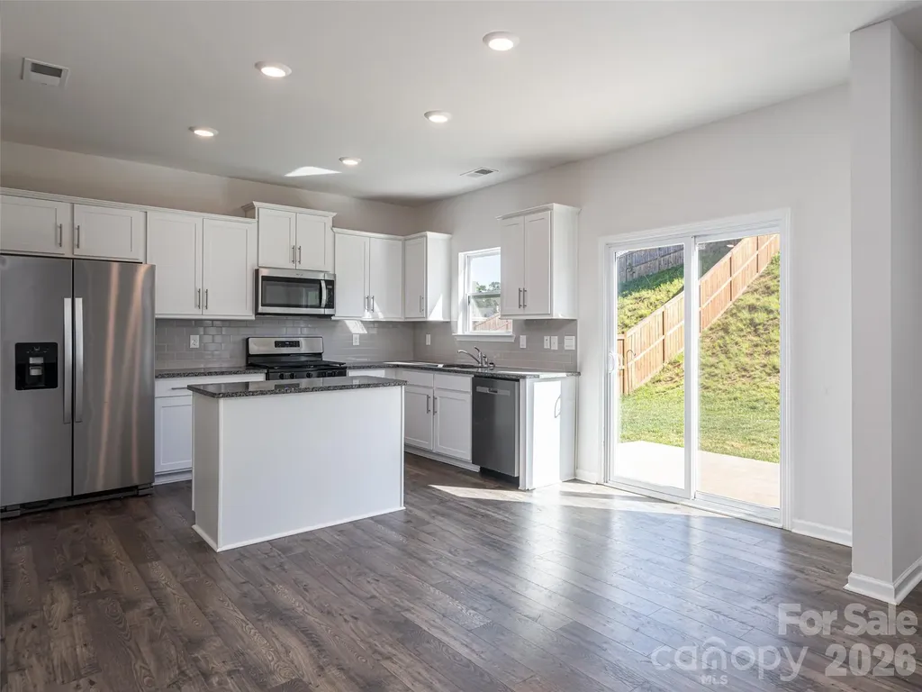 907 Newport Court Asheville NC 28806