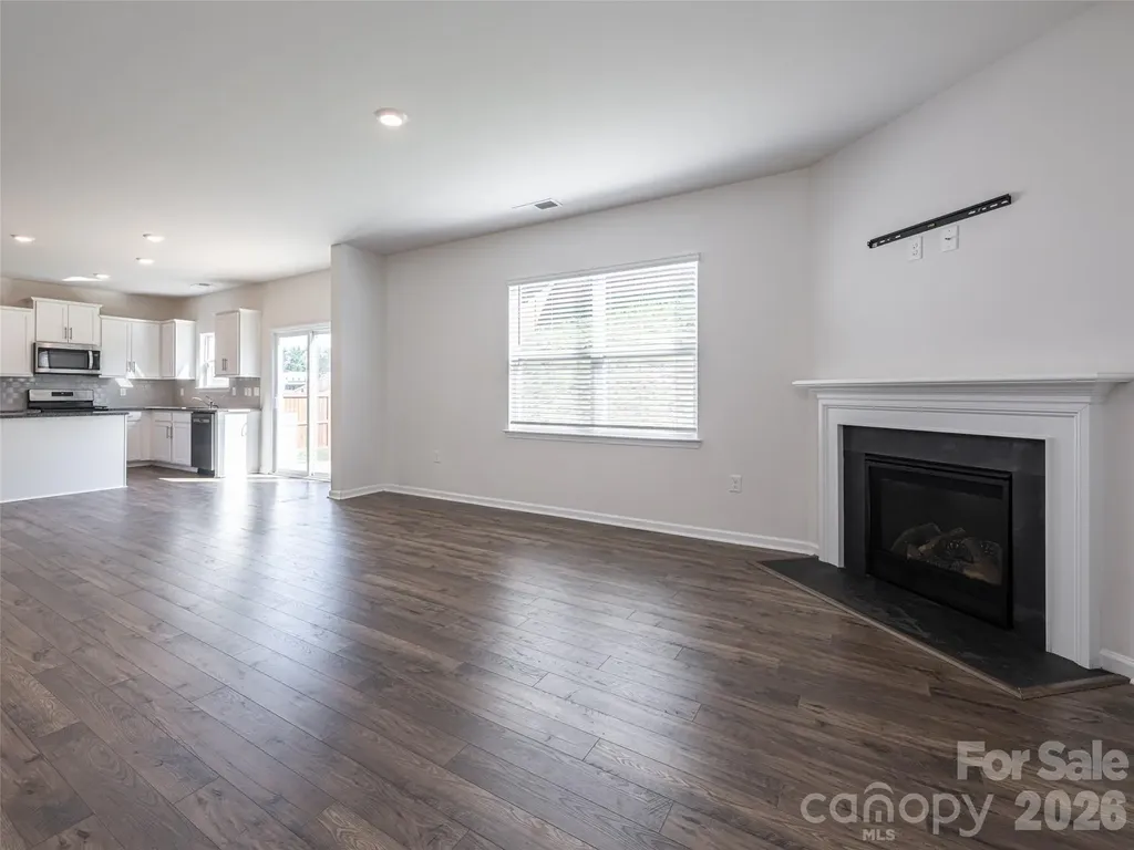 907 Newport Court Asheville NC 28806