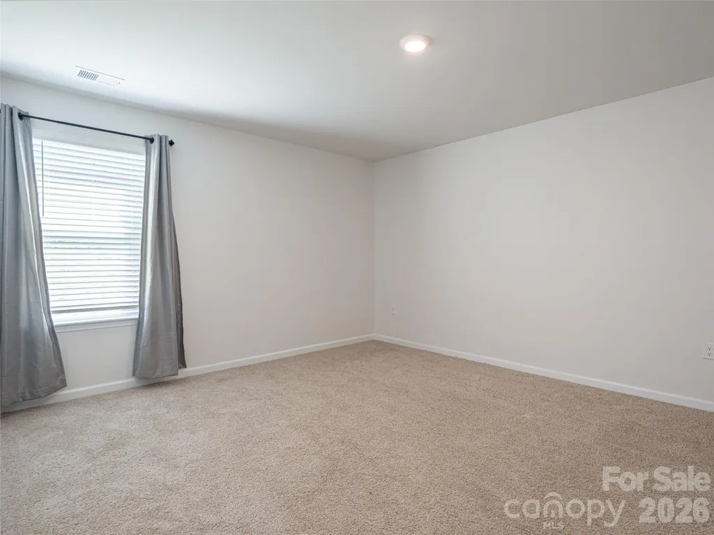 907 Newport Court Asheville NC 28806