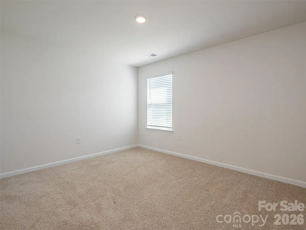 907 Newport Court Asheville NC 28806