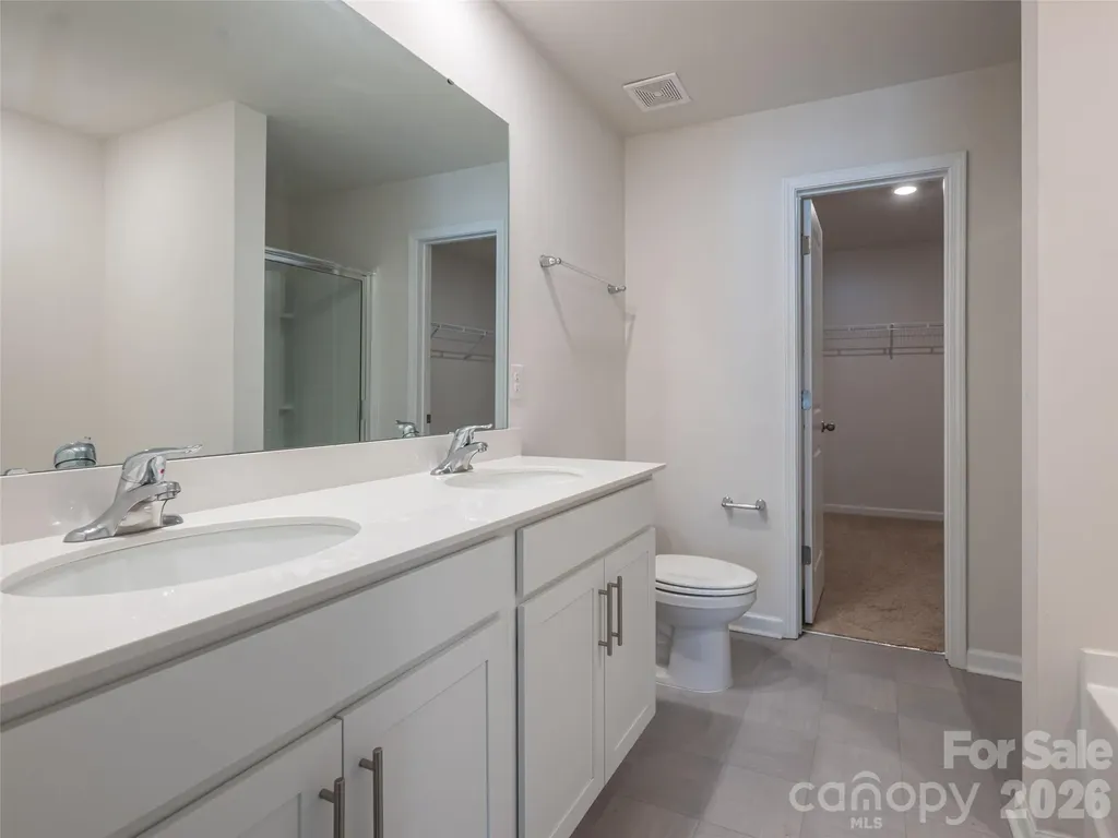 907 Newport Court Asheville NC 28806