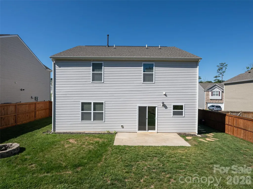 907 Newport Court Asheville NC 28806