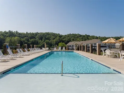 907 Newport Court Asheville NC 28806
