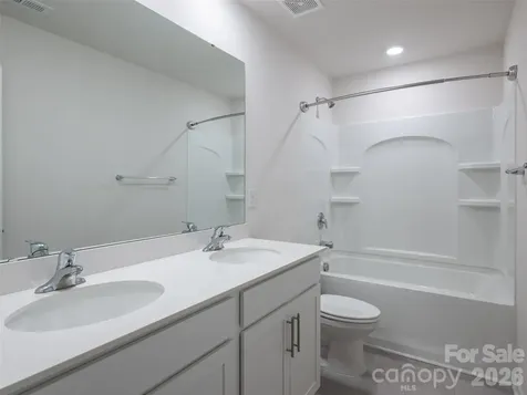 907 Newport Court Asheville NC 28806