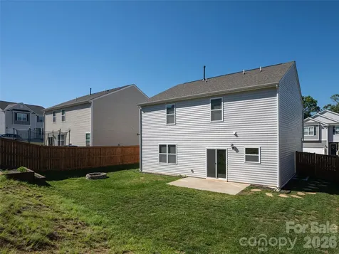 907 Newport Court Asheville NC 28806