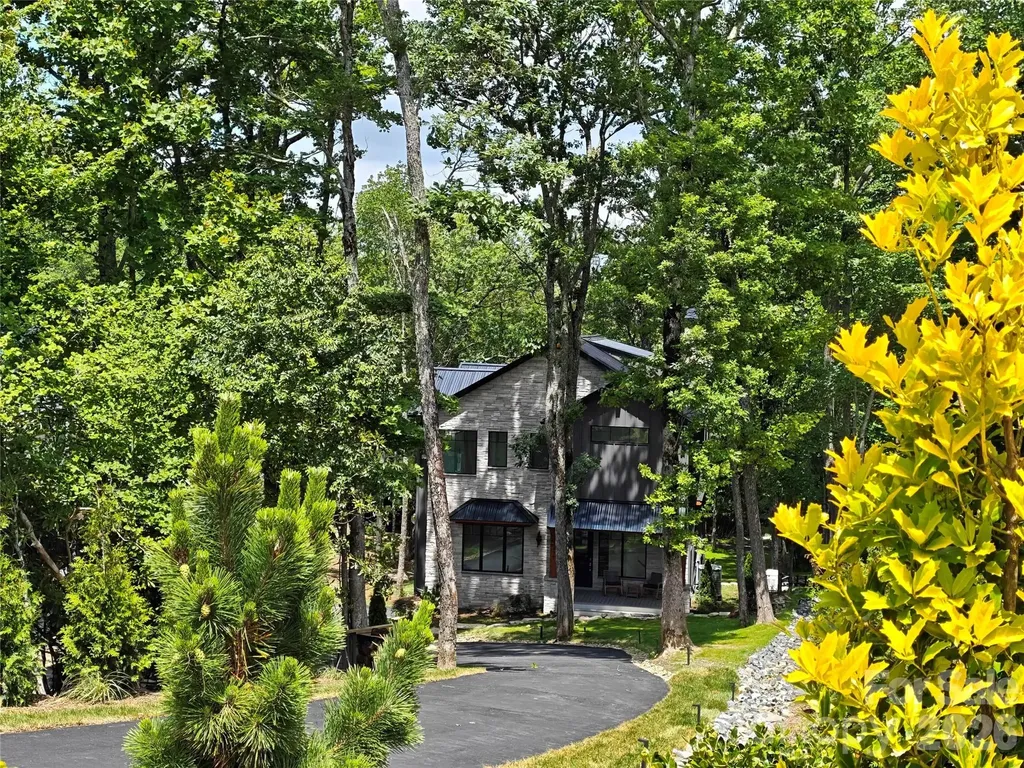 475 State View Road Boone NC 28607
