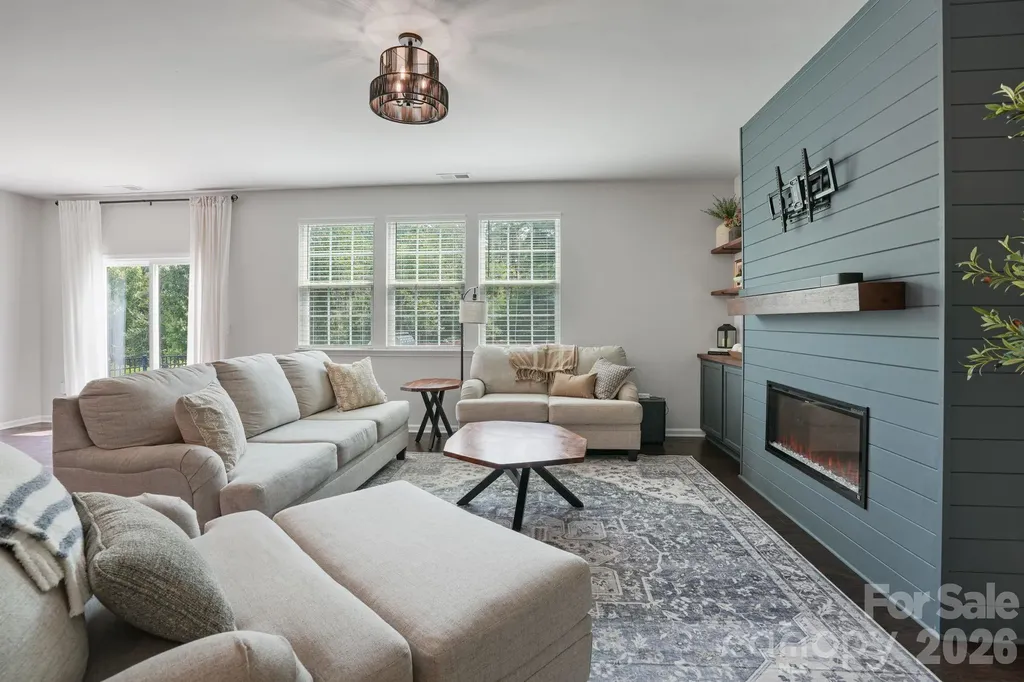 136 Haddonsfield Drive Mooresville NC 28115