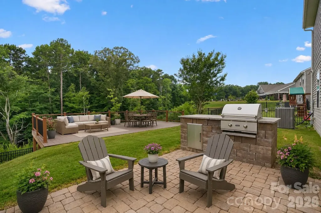 136 Haddonsfield Drive Mooresville NC 28115