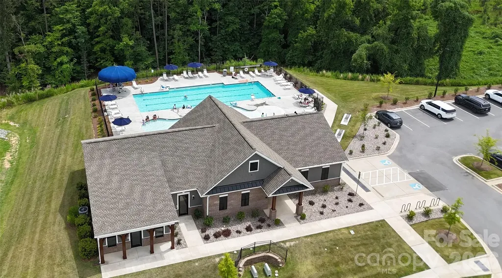 136 Haddonsfield Drive Mooresville NC 28115