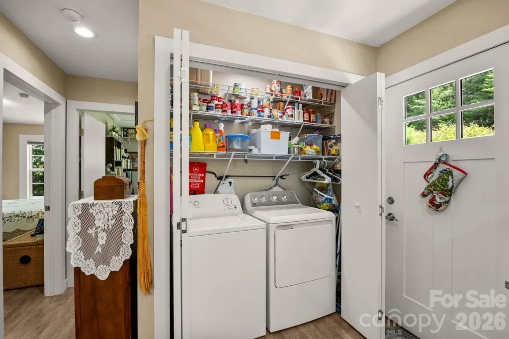 54 Thad Johnson Road Saluda NC 28773