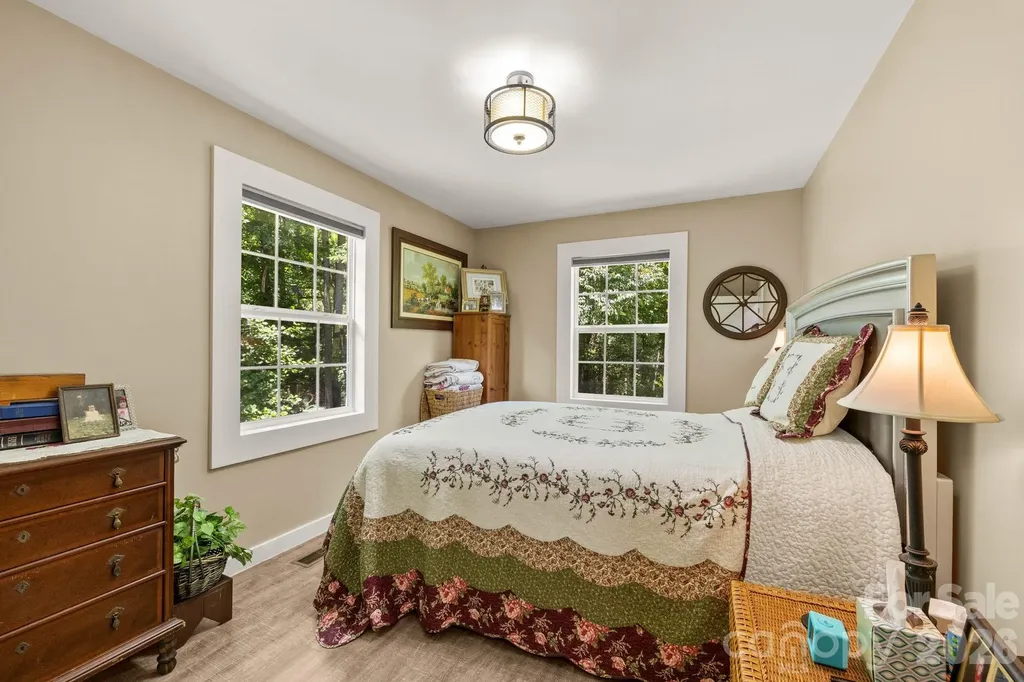 54 Thad Johnson Road Saluda NC 28773