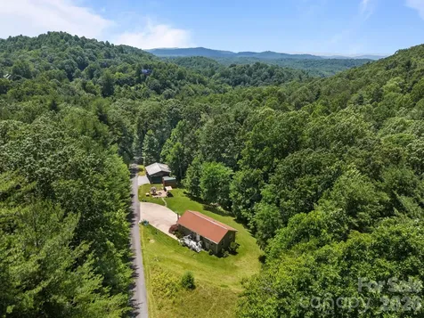 54 Thad Johnson Road Saluda NC 28773