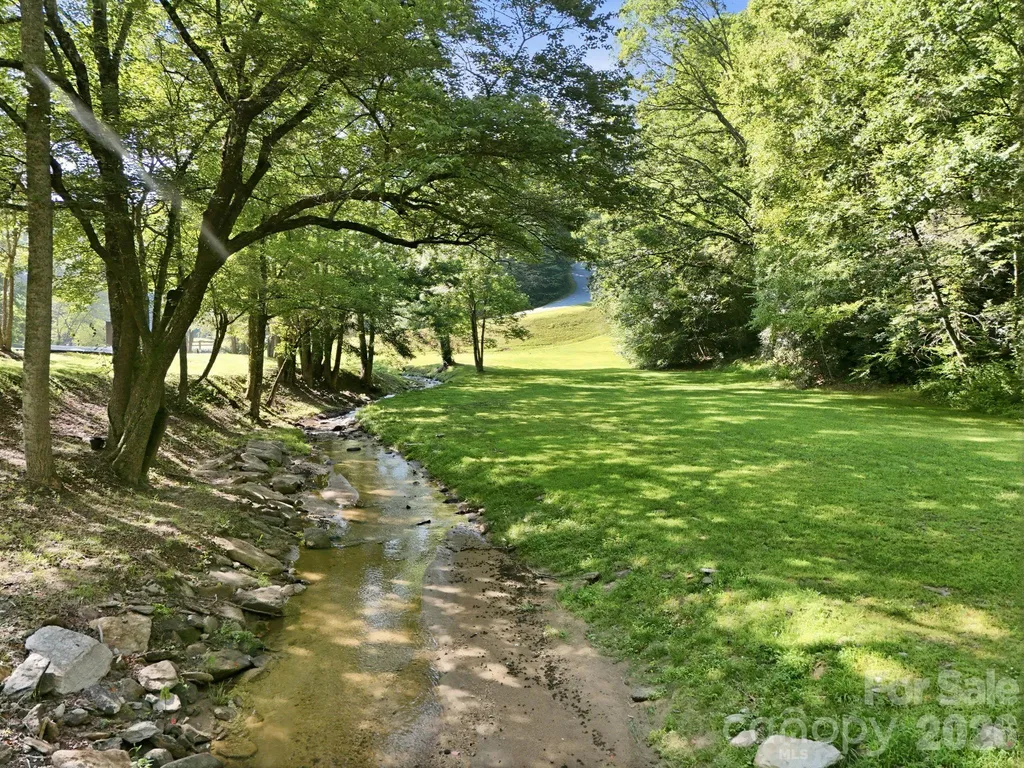 17 Sunny Morning Court Hendersonville NC 28792