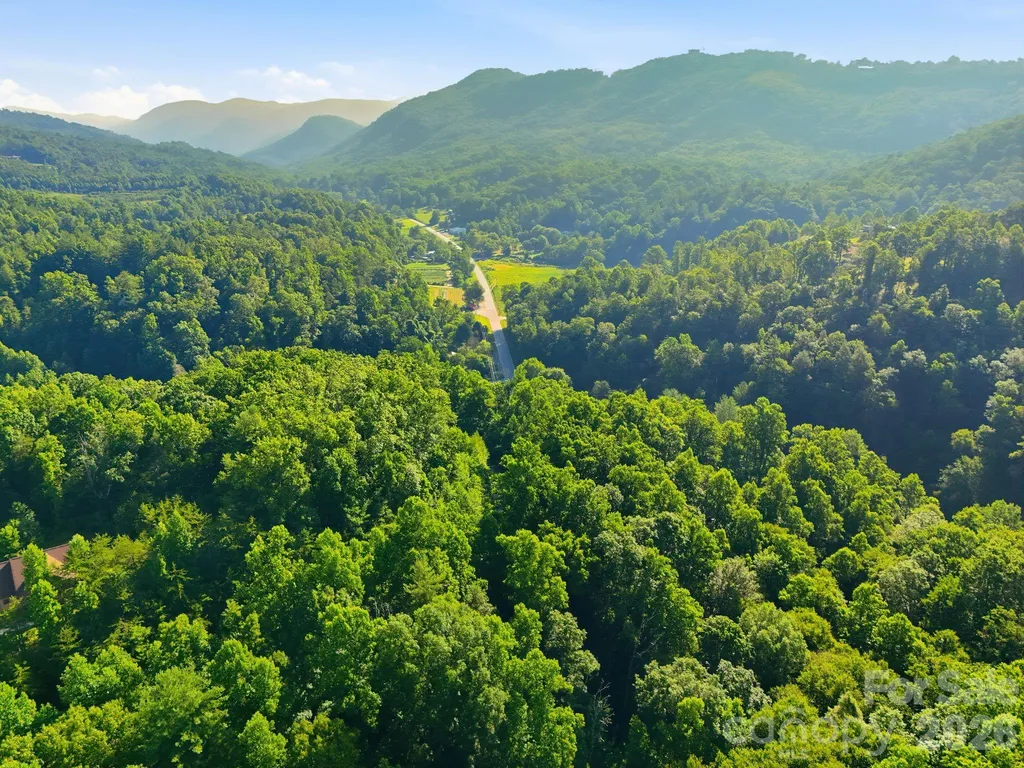 17 Sunny Morning Court Hendersonville NC 28792