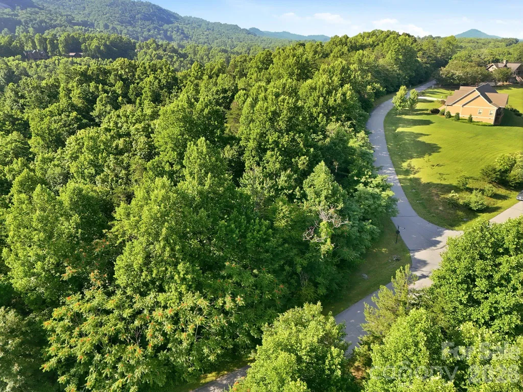 17 Sunny Morning Court Hendersonville NC 28792