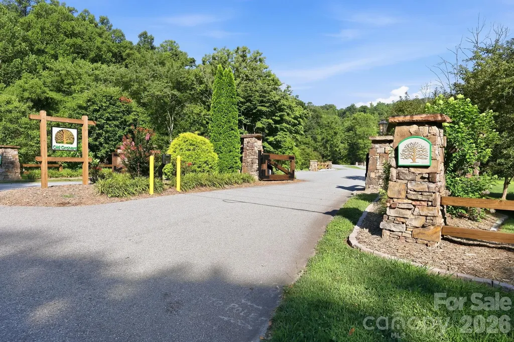 17 Sunny Morning Court Hendersonville NC 28792