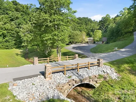 17 Sunny Morning Court Hendersonville NC 28792