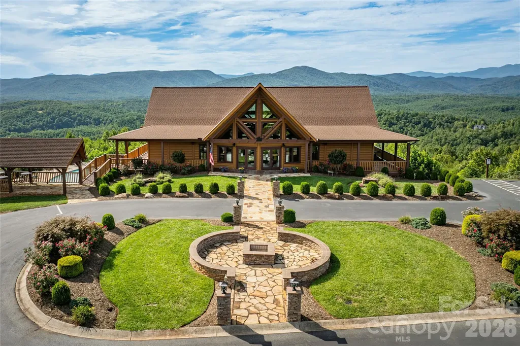 CB17 Emerald Court Lenoir NC 28634