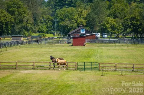 CB17 Emerald Court Lenoir NC 28634