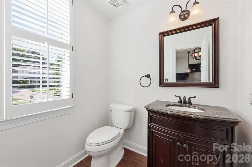 6832 Charter Hills Road Charlotte NC 28277
