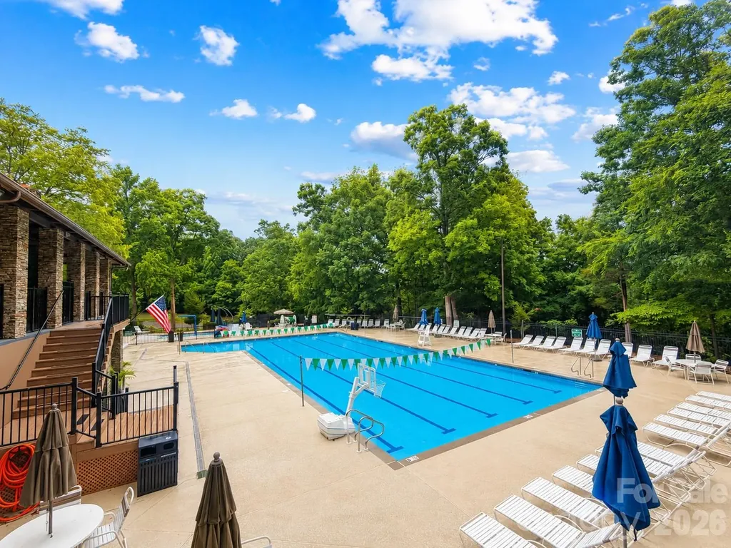 6832 Charter Hills Road Charlotte NC 28277