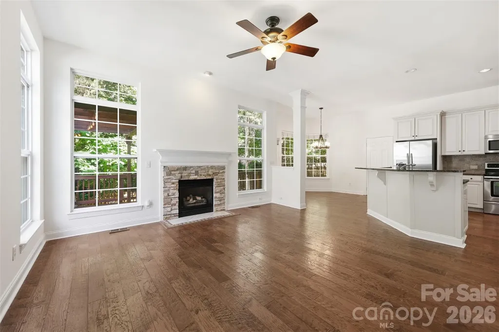 6832 Charter Hills Road Charlotte NC 28277