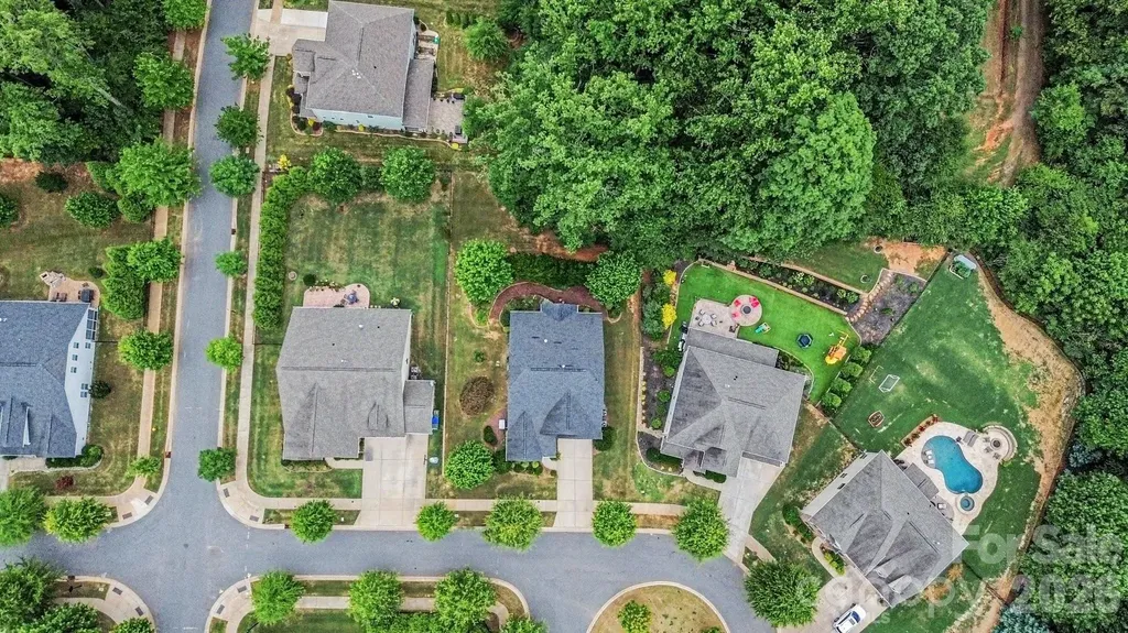8911 Bur Lane Huntersville NC 28078