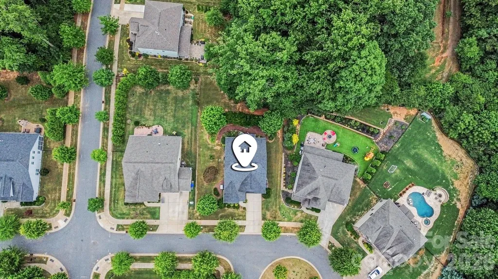 8911 Bur Lane Huntersville NC 28078
