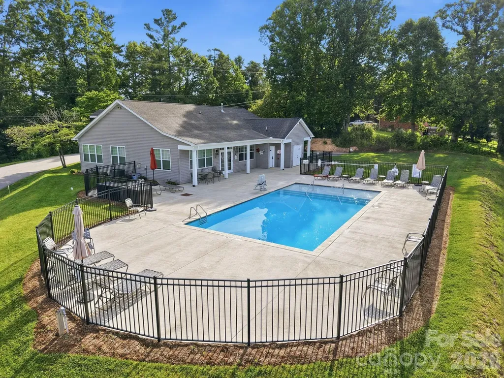 83 Sunny Meadows Boulevard Arden NC 28704