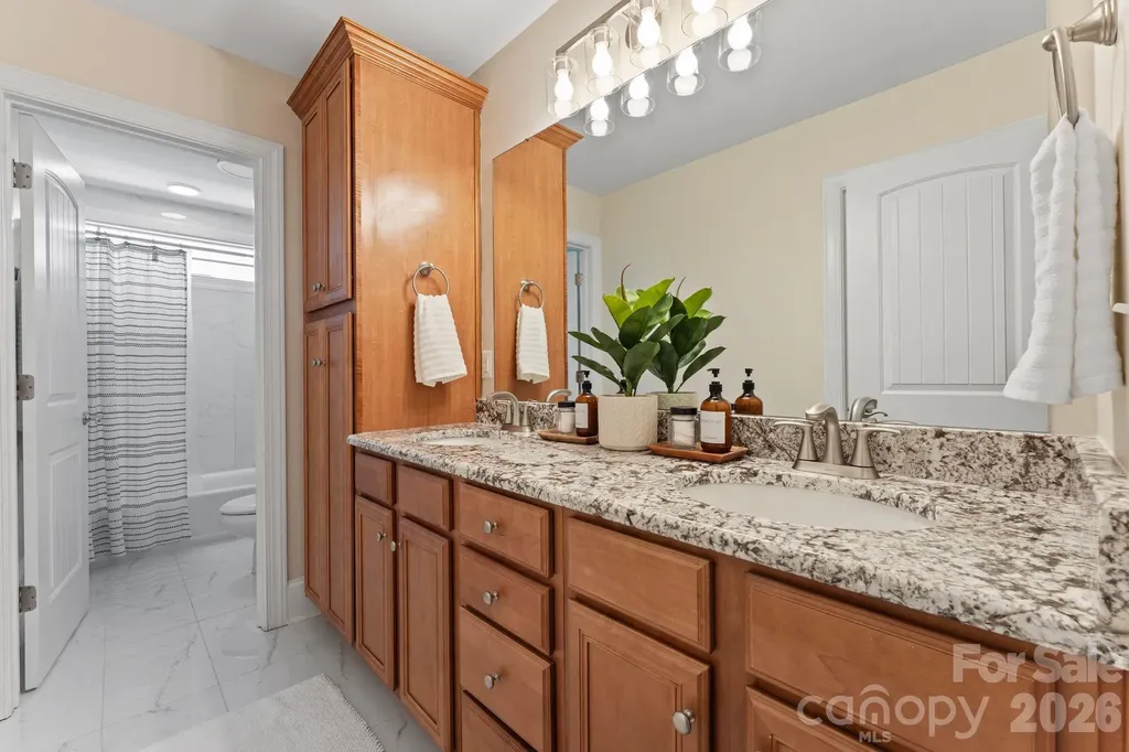 160 Riverchase Lane Mooresville NC 28115