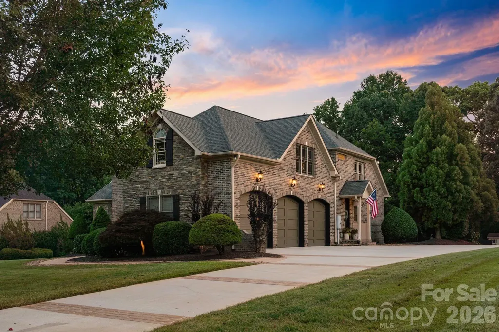 160 Riverchase Lane Mooresville NC 28115