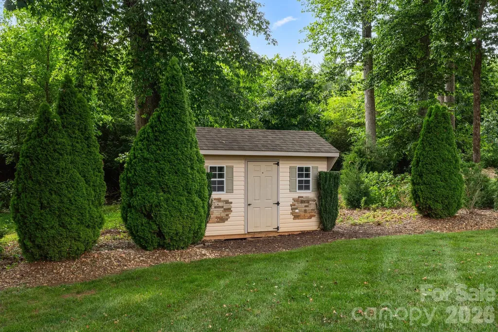 160 Riverchase Lane Mooresville NC 28115