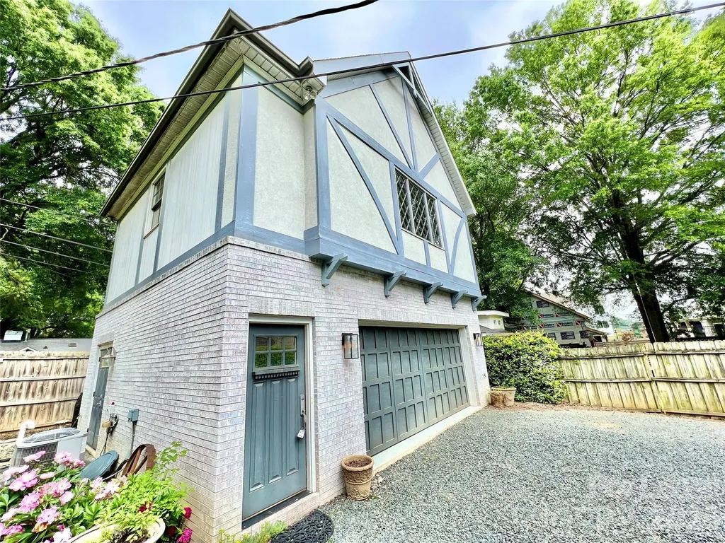 2637 Chesterfield Avenue Charlotte NC 28205