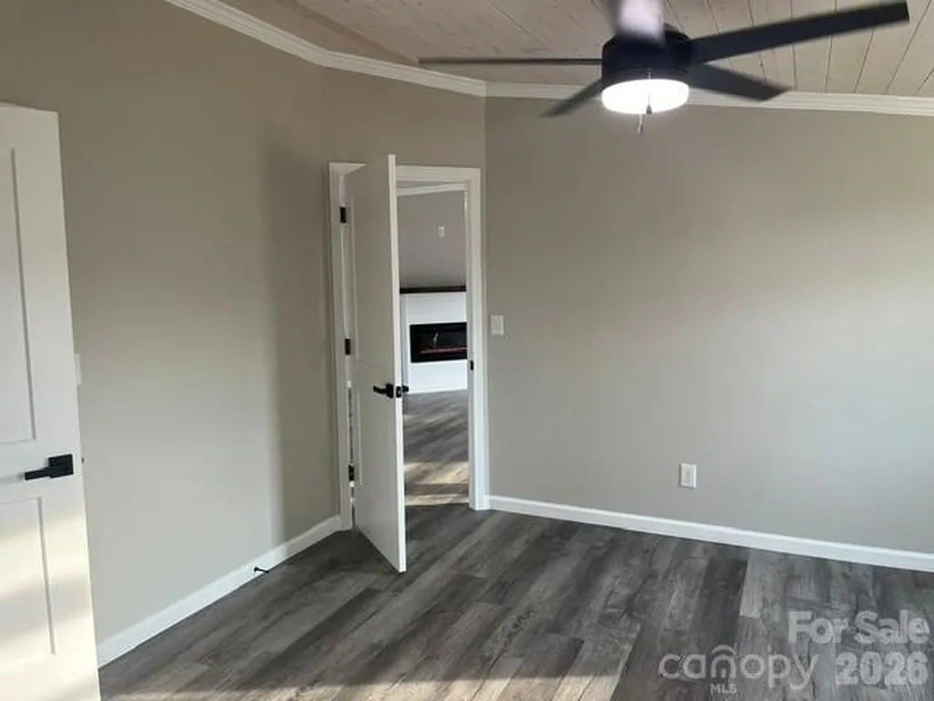 204 A L Fox Road Taylorsville NC 28681