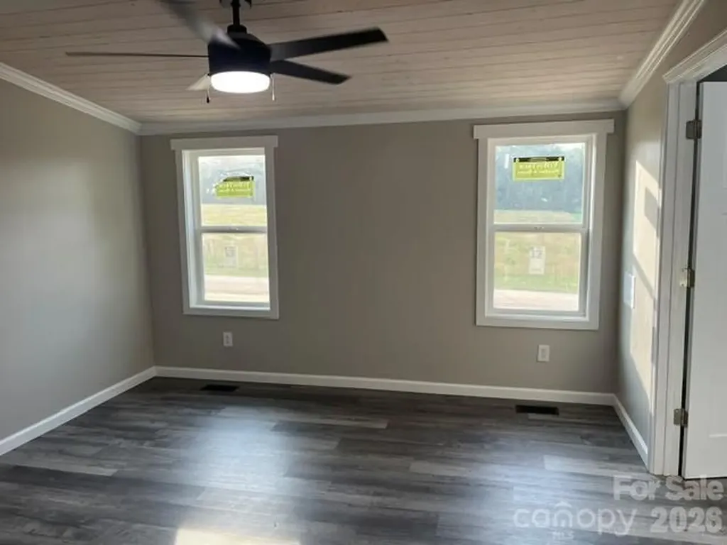 204 A L Fox Road Taylorsville NC 28681