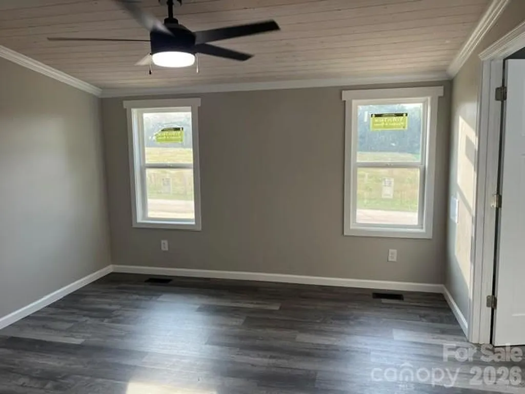 204 A L Fox Road Taylorsville NC 28681