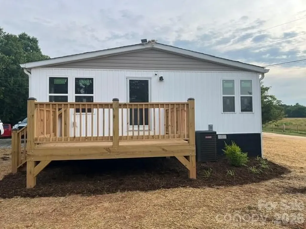 204 A L Fox Road Taylorsville NC 28681