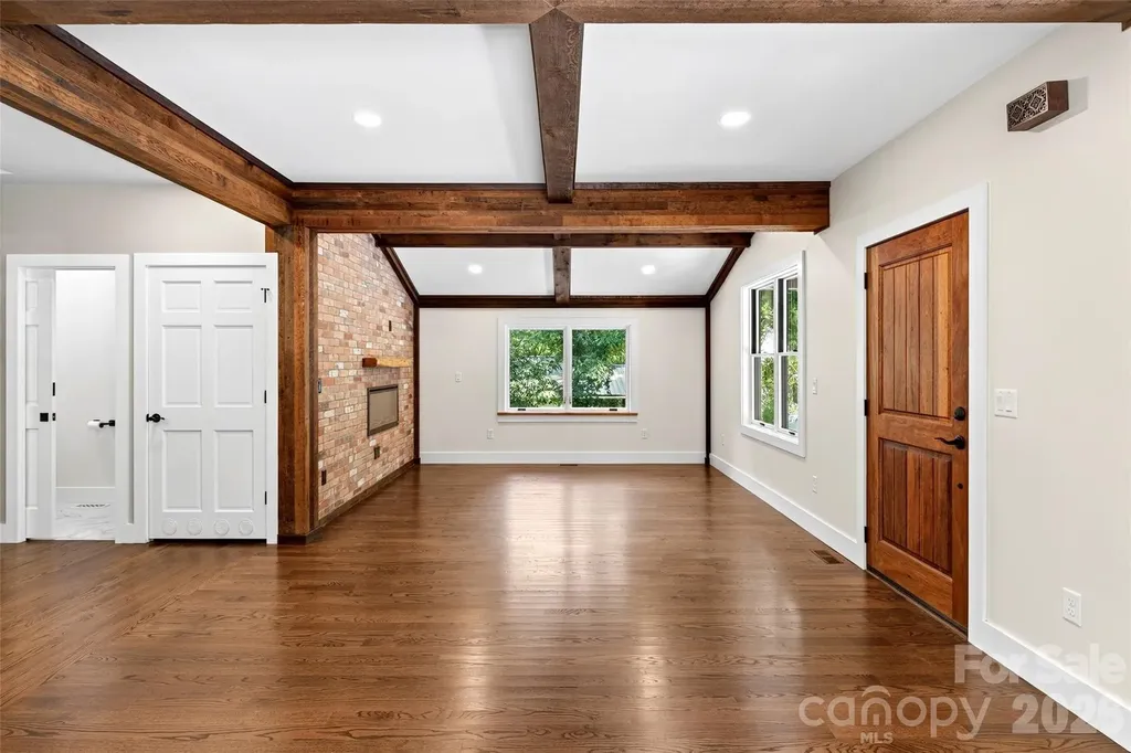78 Tupper Road Black Mountain NC 28711