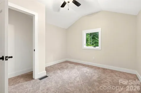 78 Tupper Road Black Mountain NC 28711