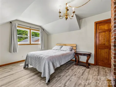 1856 Lickskillet Road Burnsville NC 28714