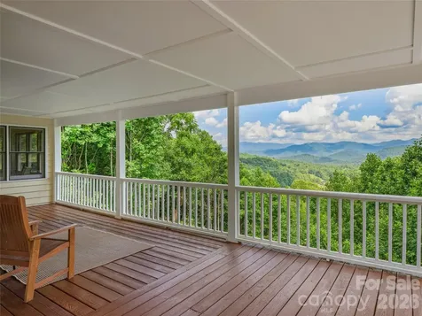 1856 Lickskillet Road Burnsville NC 28714