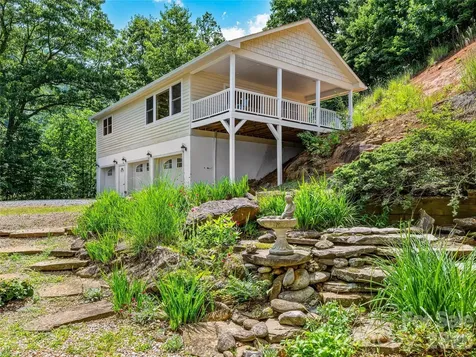 1856 Lickskillet Road Burnsville NC 28714