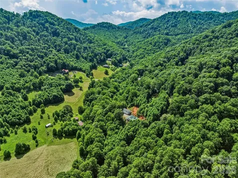 1856 Lickskillet Road Burnsville NC 28714