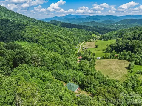 1856 Lickskillet Road Burnsville NC 28714