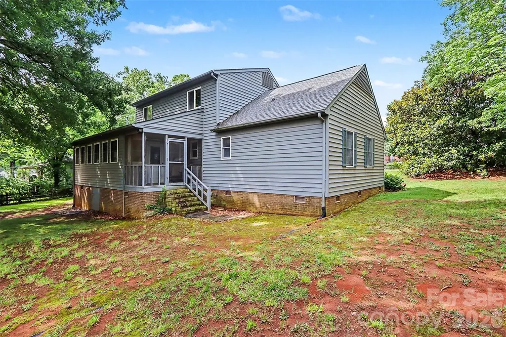 124 E Catawba Avenue Mooresville NC 28115