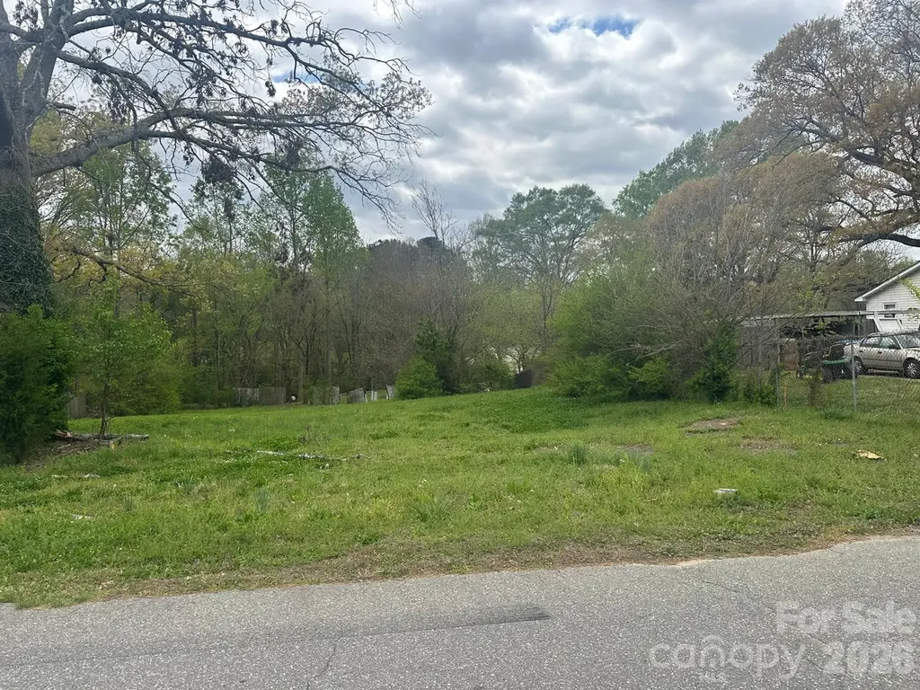 306 E Louisiana Avenue Bessemer City NC 28016